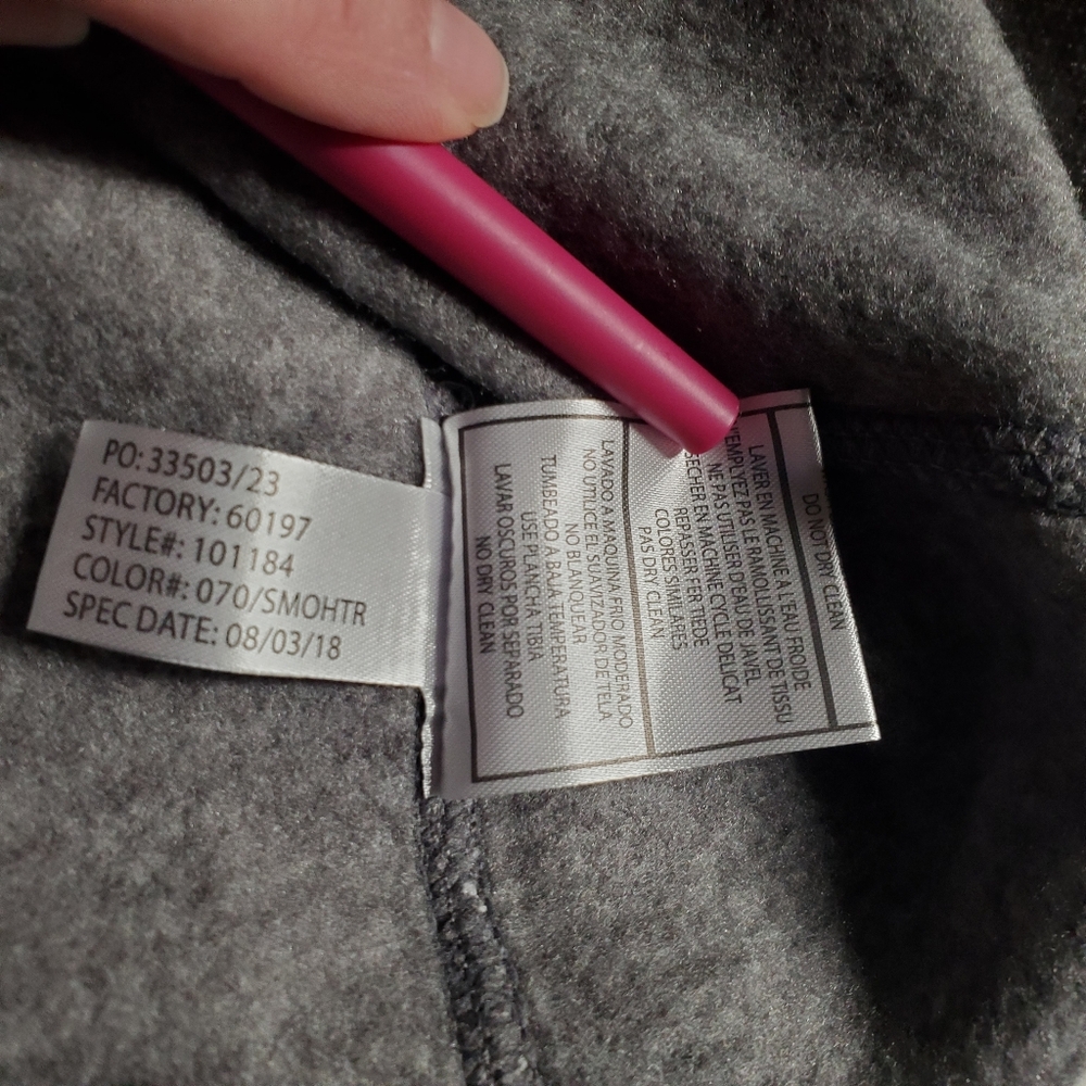 Gray Half-Zip Pullover with Cubs Logo - Picture 12 of 15